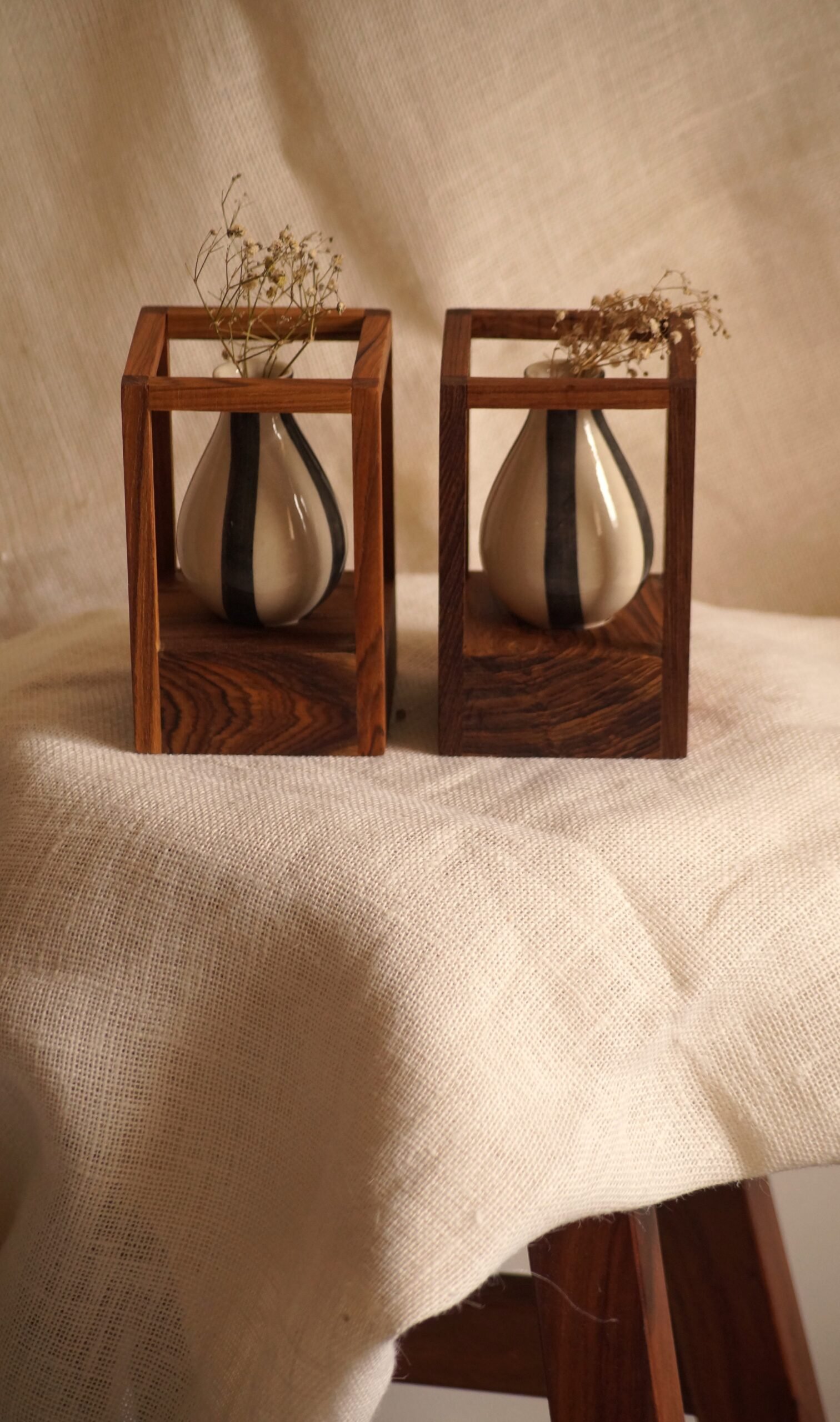 Wooden Cube stand with Mini Ceramic Vase - Image 4